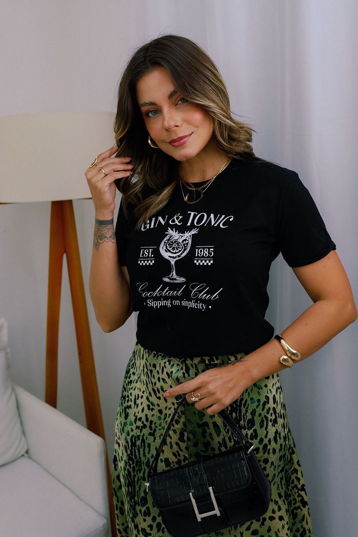 Tshirt Premium - Gin e Tonic - Preto