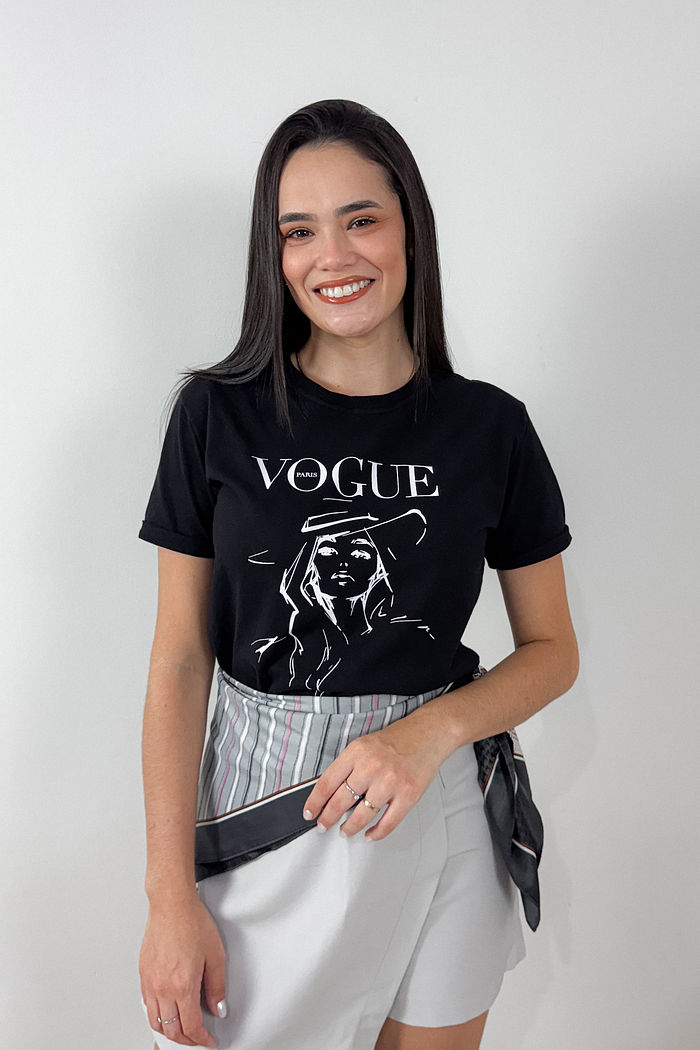 Tshirt Premium - Vogue - Preto