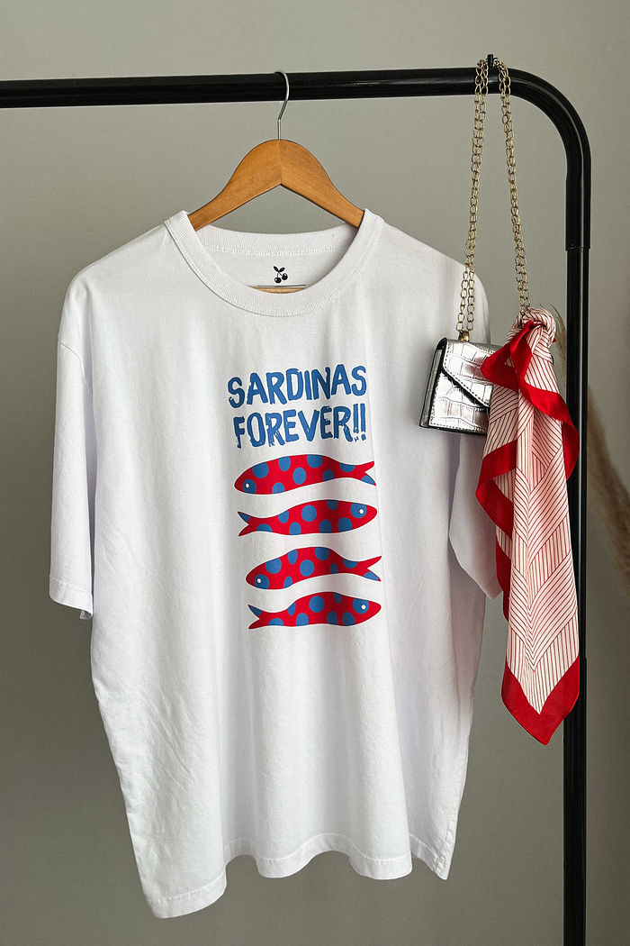 T-shirt Oversized - Sardinas Forever - Branca