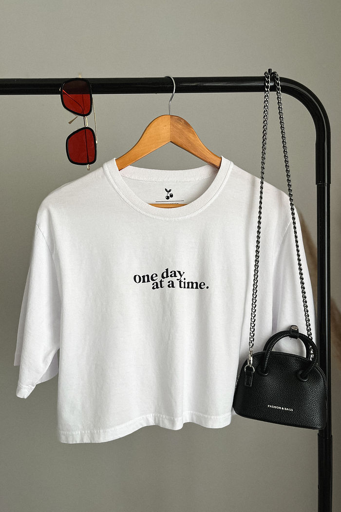 Cropped Oversized - One Day - Branca