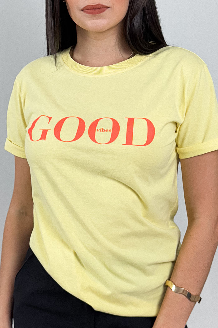 Tshirt Premium - Good Vibes - Amarela