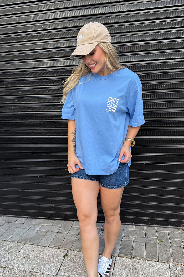 T-shirt Oversized - Isaiah 41:10 - Azul