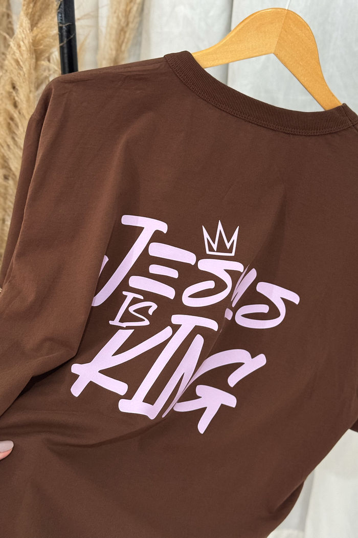 T-shirt Oversized - Jesus is King - Marrom
