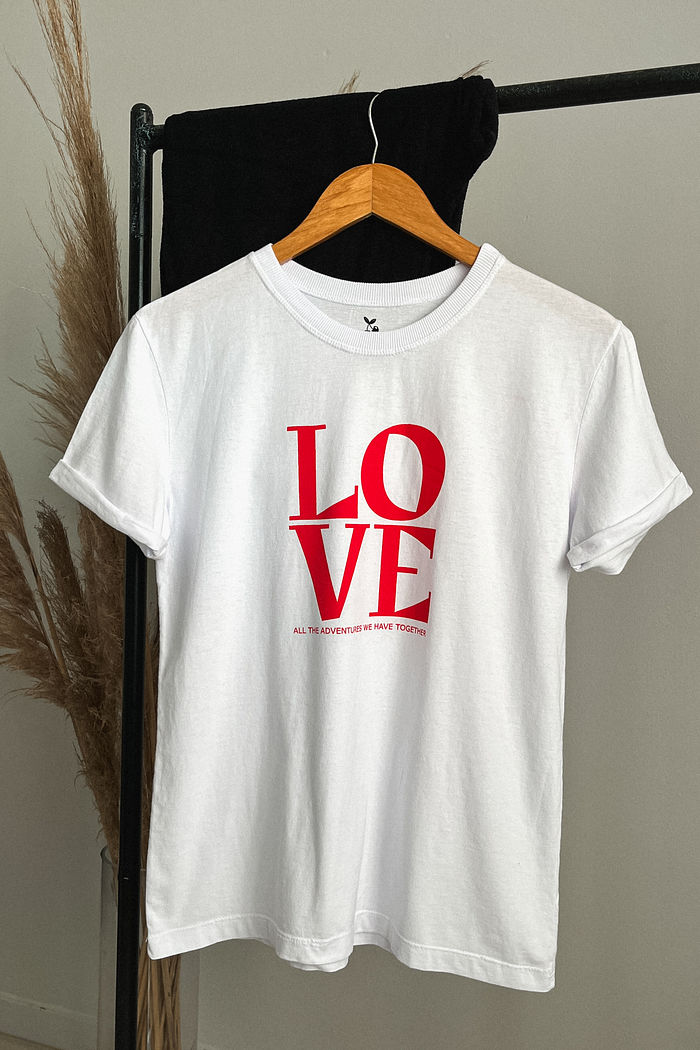 Tshirt Premium - Love - Branca