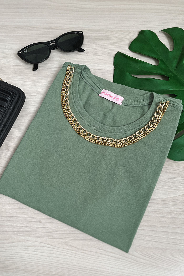 Tshirt Basic - Detalhe de corrente - Verde Oliva