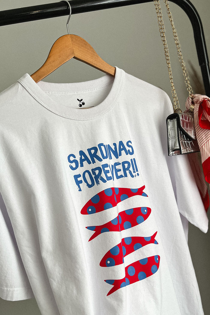 T-shirt Oversized - Sardinas Forever - Branca