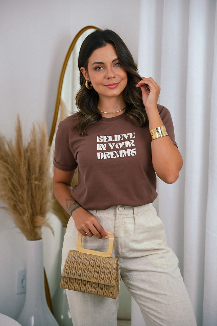 Tshirt Premium - Believe in Your Dreams - Chocolate