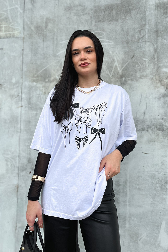 Tshirt Oversized - Laços - Branca