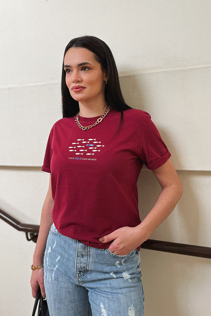 Tshirt Premium - Você não é todo mundo - Vinho