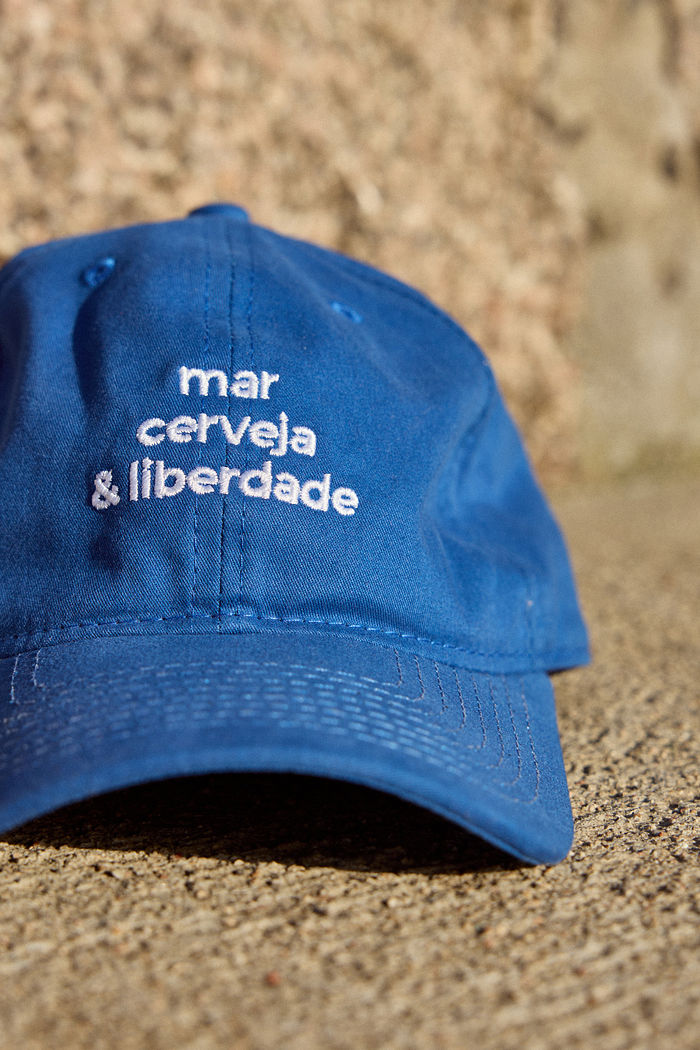 Boné Bordado Liberdade