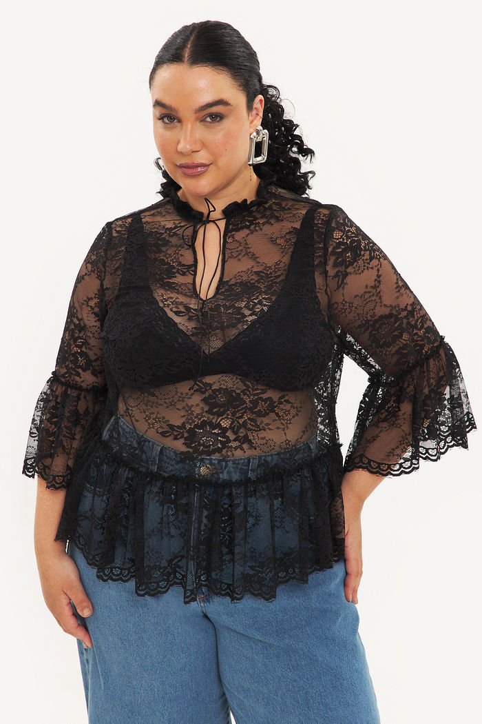Blusa De Renda Florinda Preto
