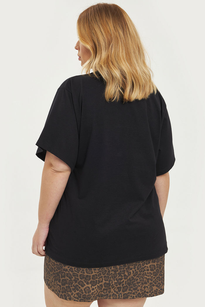 T-Shirt Malha Confort Básica Nina Preto
