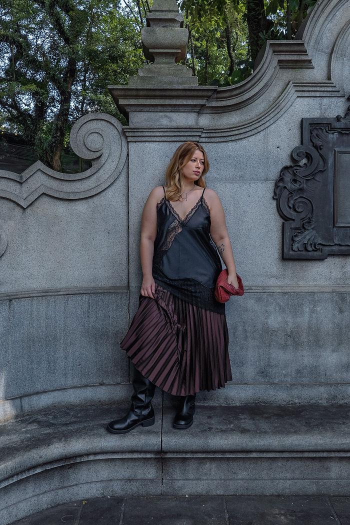 Saia Midi Plissada Melissa Marrom