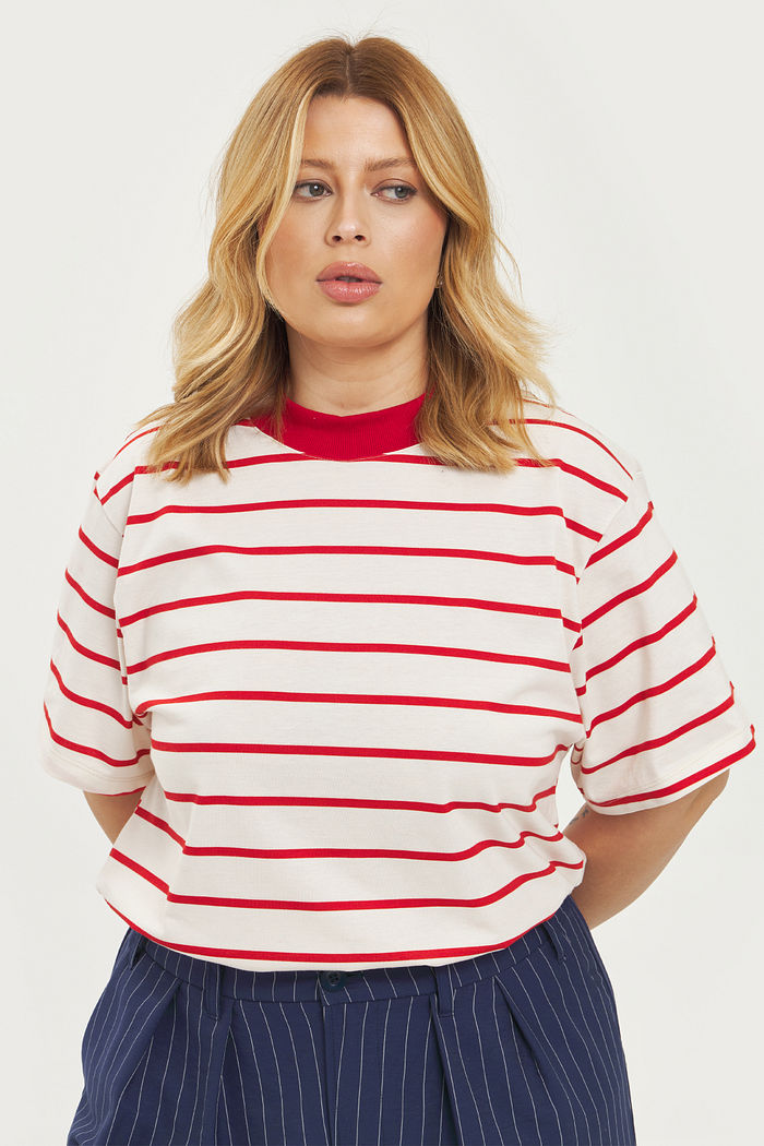 T-shirt Oversized Catarina Listrado Vermelho