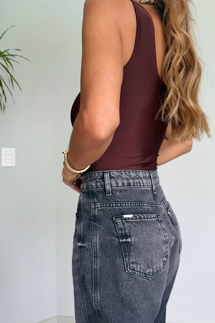 Body Regata Decote Quadrado em Suplex Premium cor Burgundy