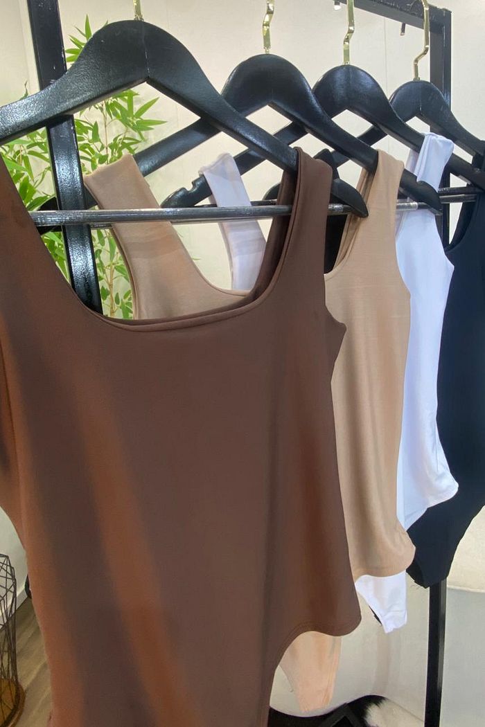 Body Suplex Decote Reto