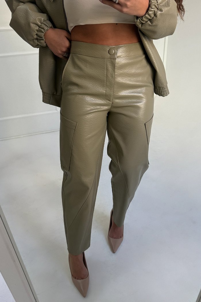 CALÇA BAGGY CINTURA MEDIA LUCY MYFT