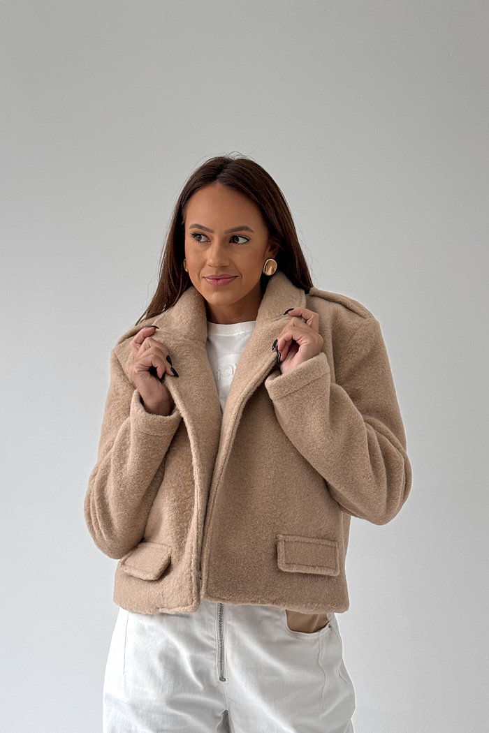 CASACO CROPPED OVERSIZED CLARA MYFT