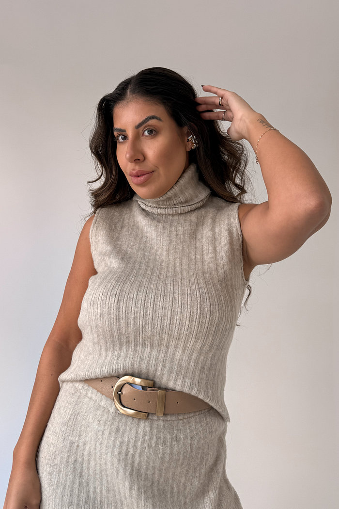 BLUSA GOLA ALTA CLOE MYFT