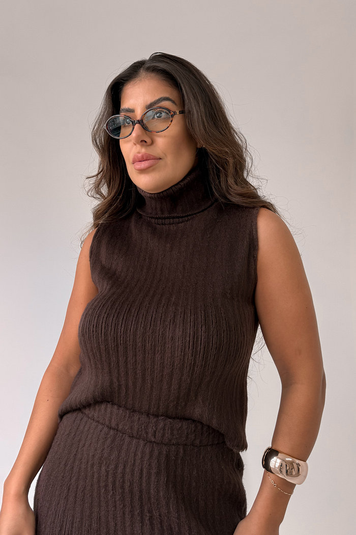 BLUSA GOLA ALTA CLOE MYFT