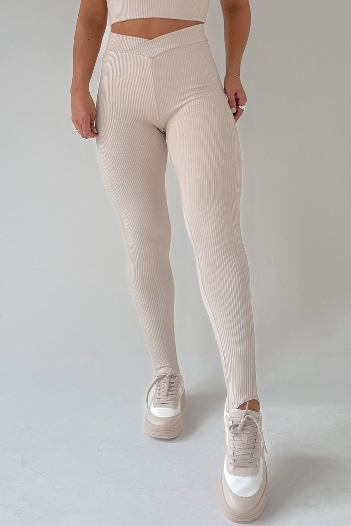 CALÇA FUSÔ CANELADA ALANA NIAH