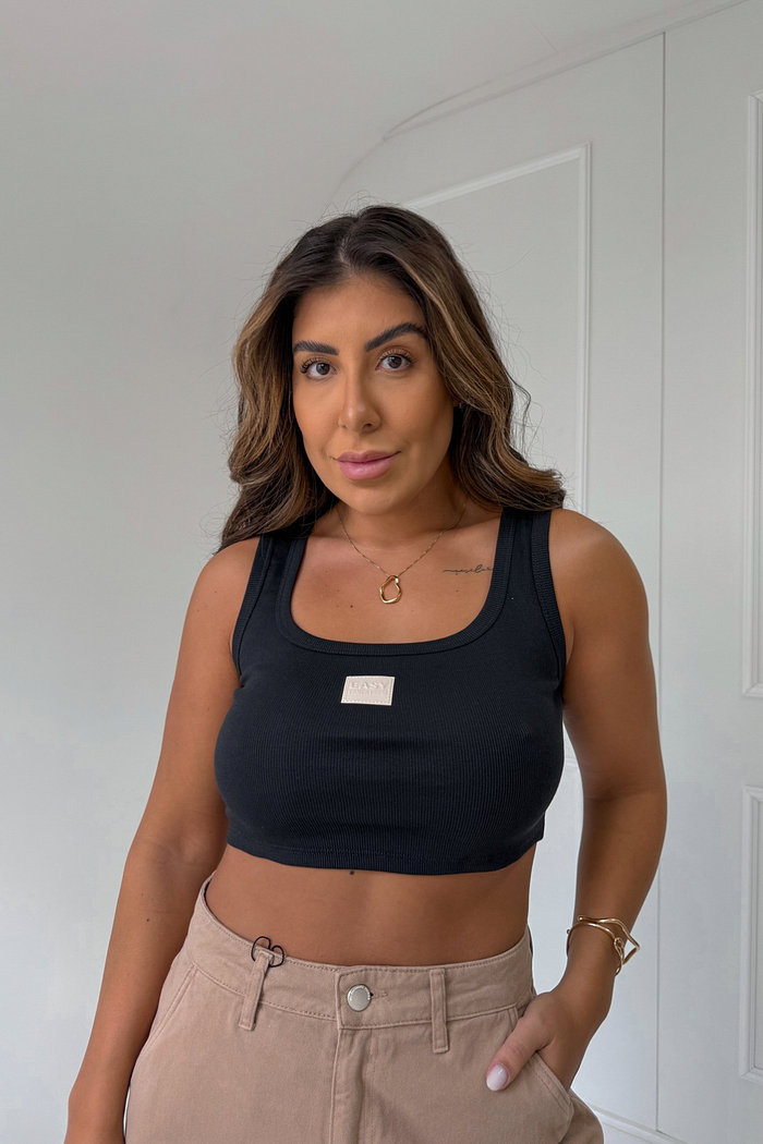 TOP CANELADO LEONA LANÇA PERFUME