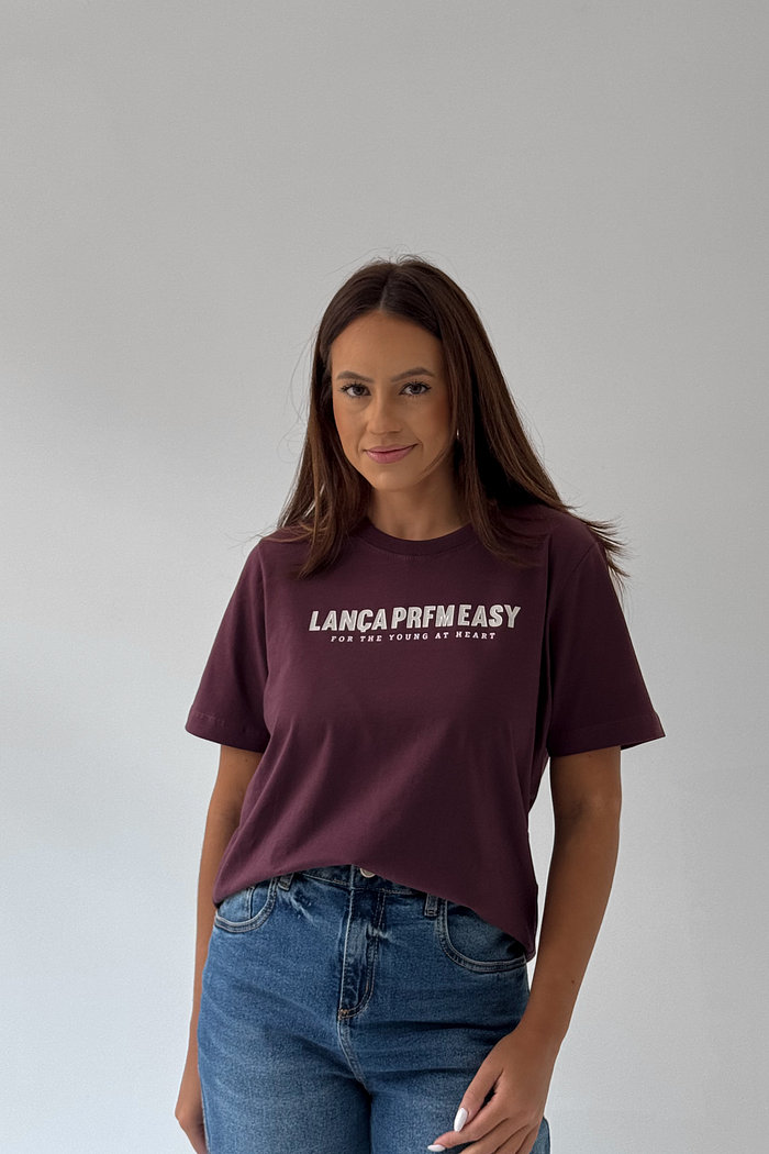 T-SHIRT HELLEN LANÇA PERFUME