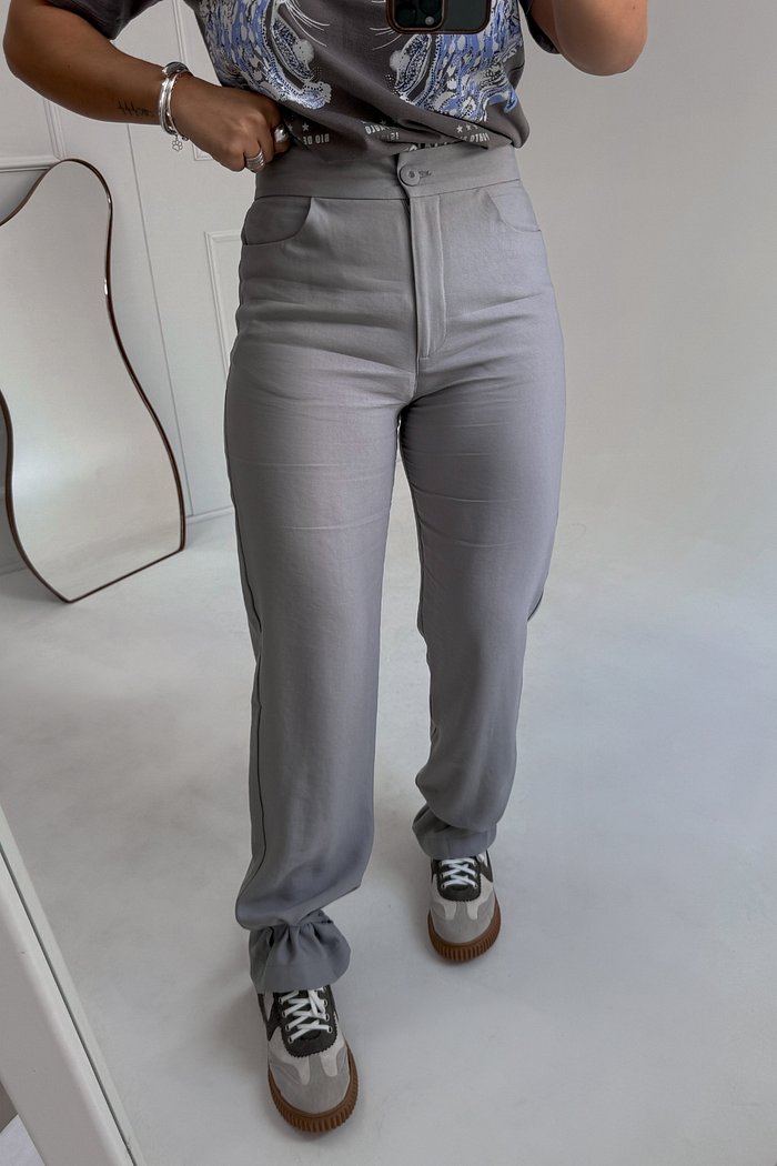 CALÇA RETA ALFAIATARIA LORENA