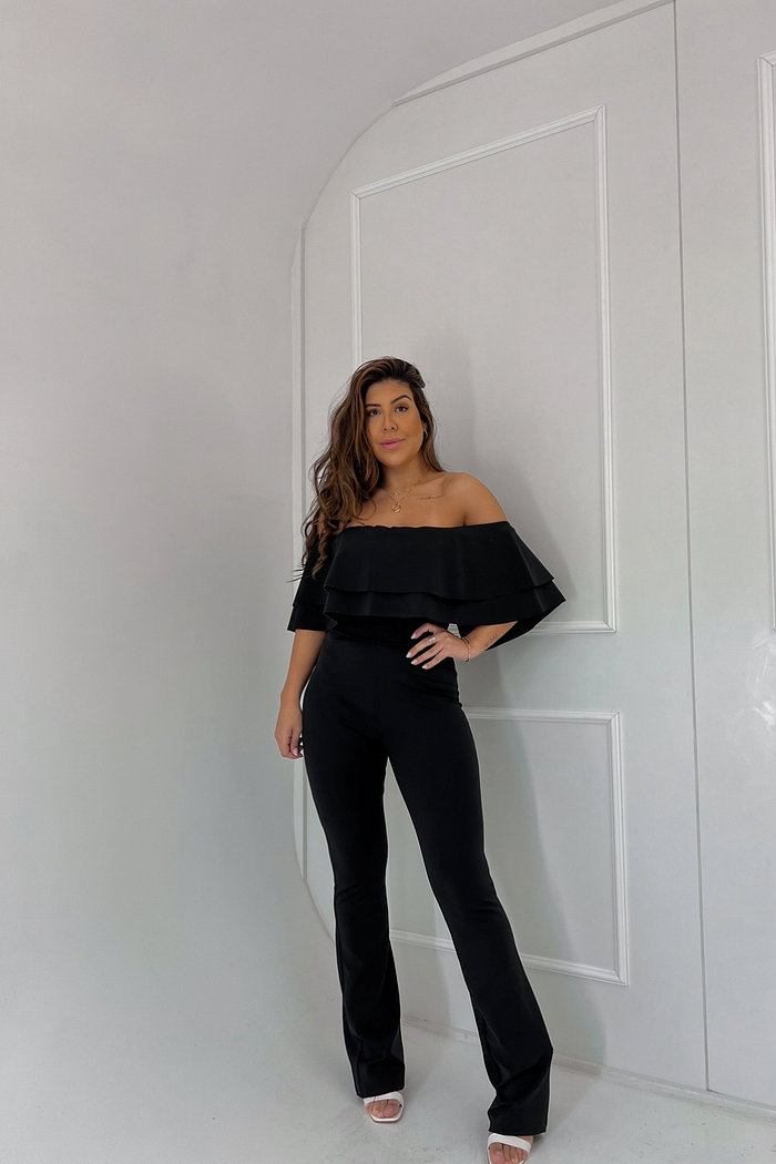 MACACÃO MODELADOR COM BABADOS SHELLY