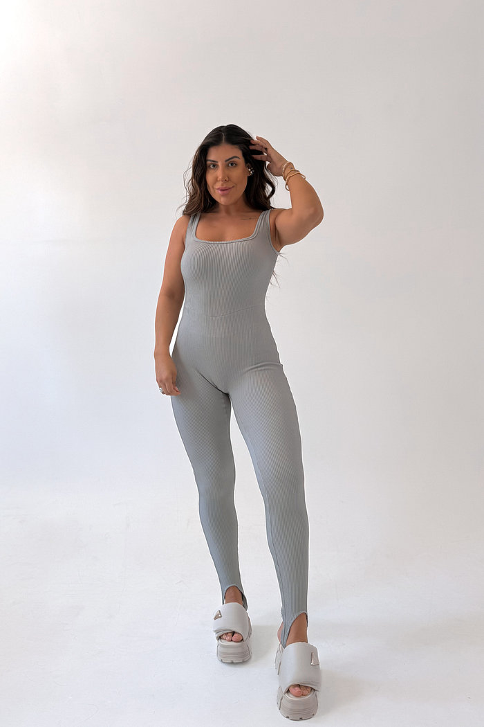 MACACÃO FUSÔ LETÍCIA NIAH