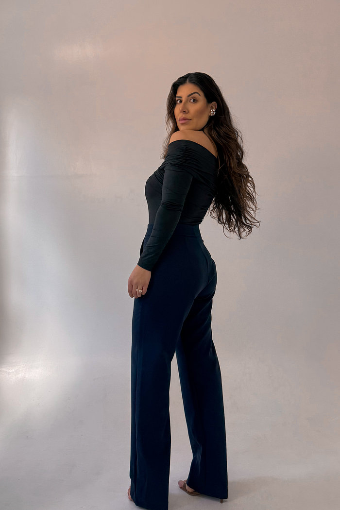 CALÇA RETA EM ALFAIATARIA AMÉLIE