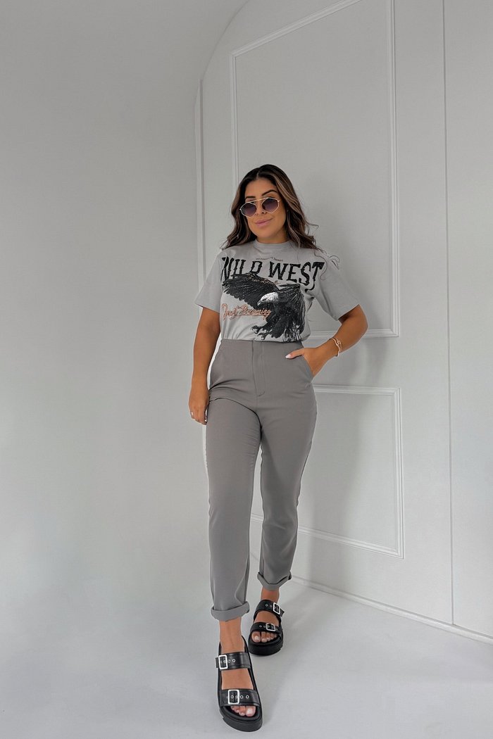 CALÇA RETA EM ALFAIATARIA PERLA