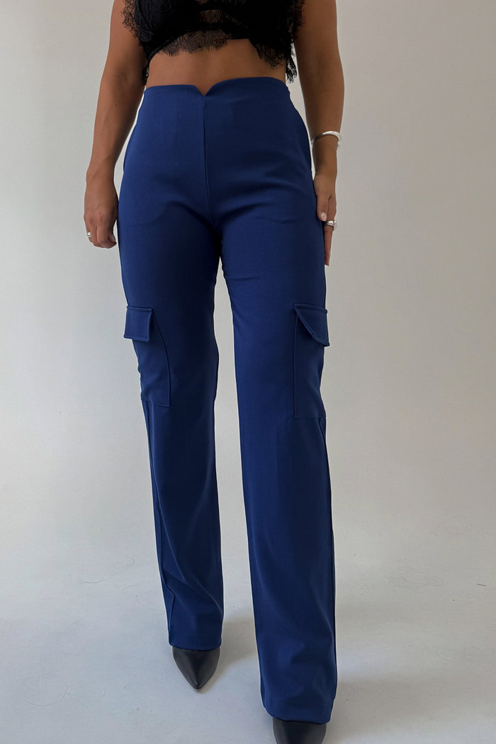 CALÇA EM ALFAIATARIA AURA