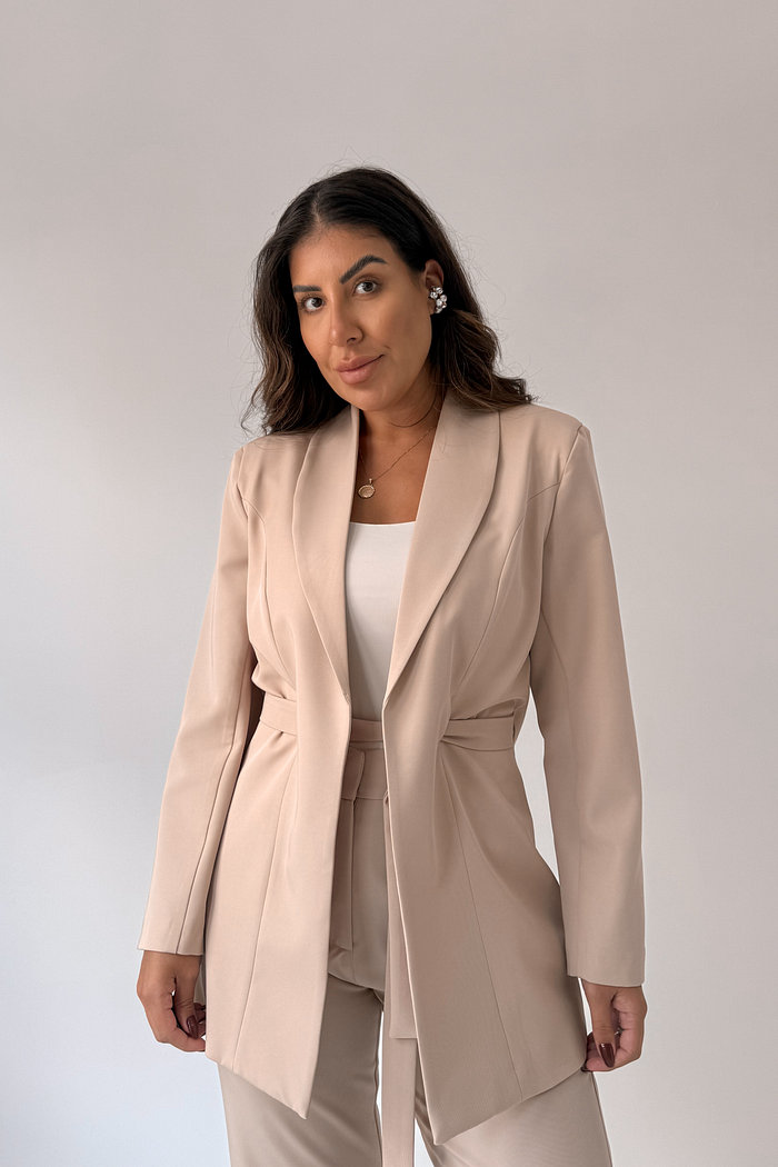 BLAZER AMARRAÇÃO NA CINTURA BETA