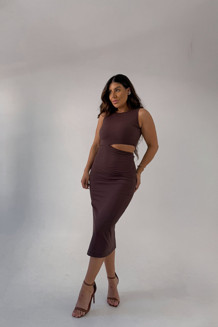 VESTIDO MIDI SLIM FIT ALESSANDRA