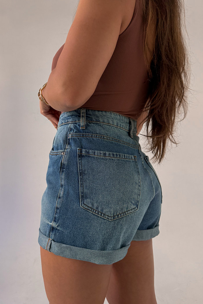 SHORT MOM JEANS BEA MY FAVORITE