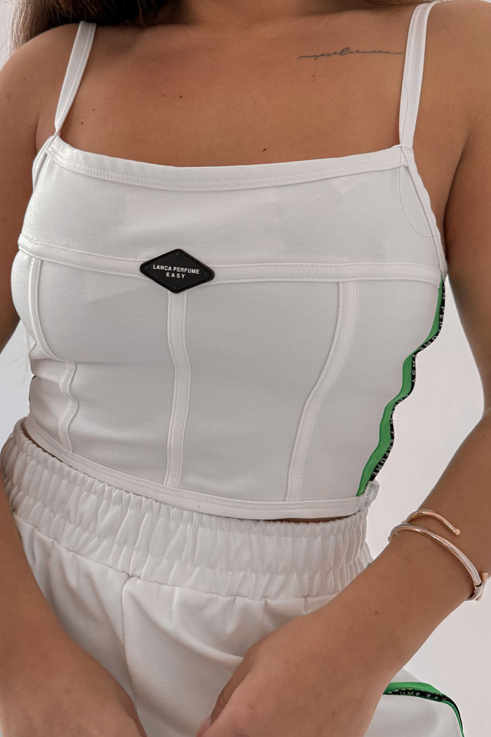 TOP MAVIE LANÇA PERFUME