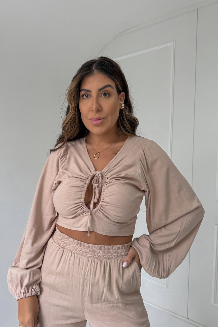 BLUSA CROPPED COM MANGAS BUFANTES CARMELA