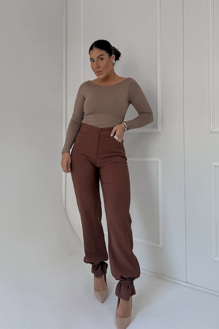 CALÇA RETA ALFAIATARIA LORENA