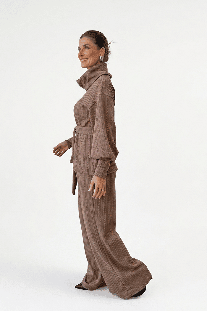 CONJUNTO  GOLA ALTA TRAMA NUDE