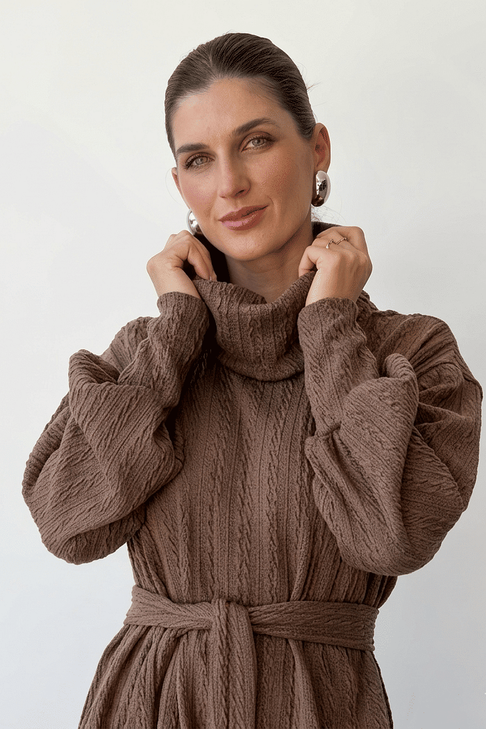 BLUSÃO GOLA ALTA TRAMA NUDE