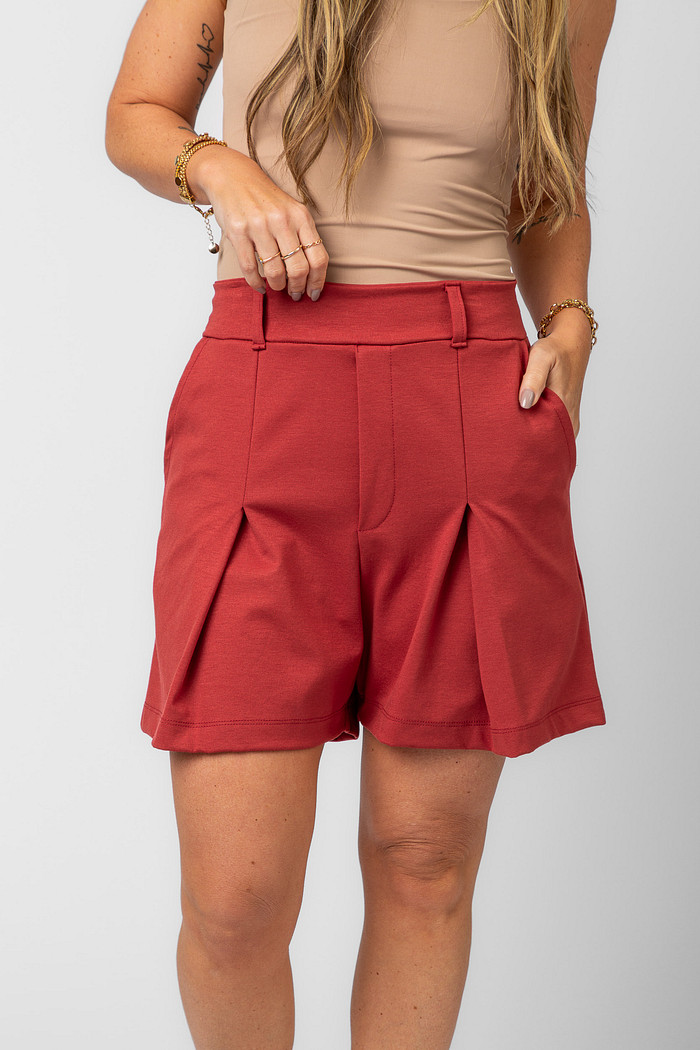 SHORTS PIETRA VERMELHO BESO