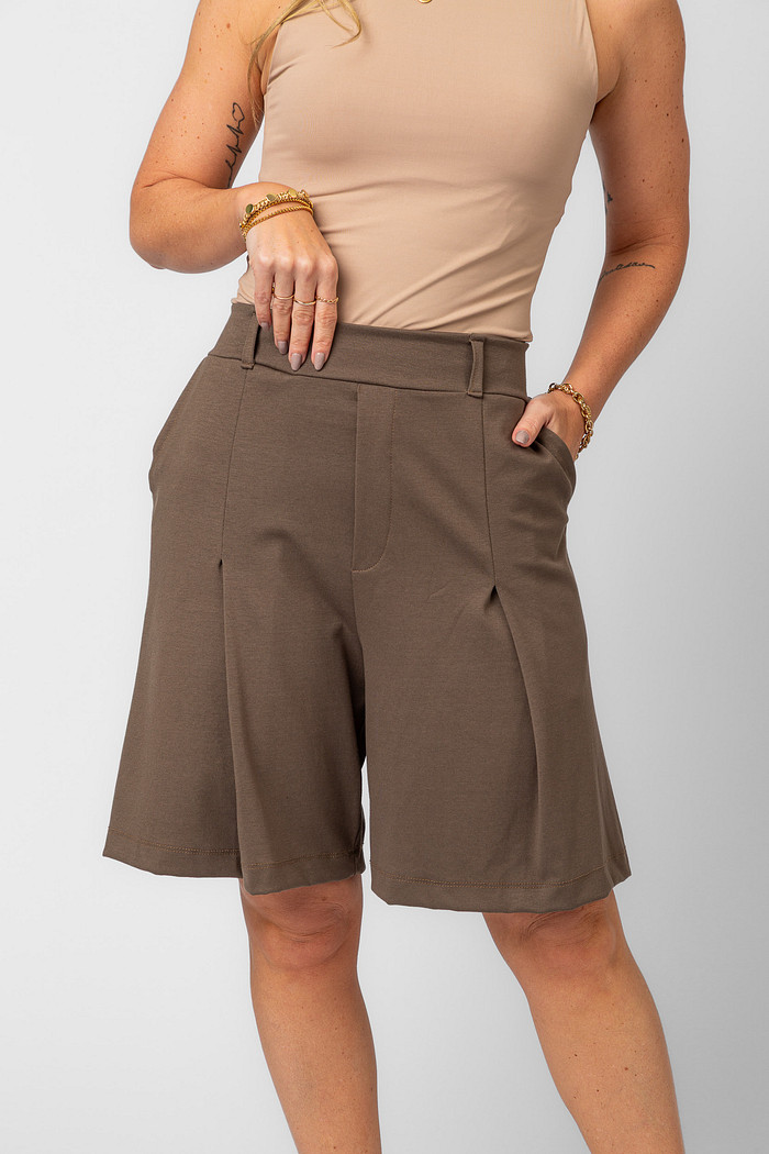 BERMUDA FERRARA VERDE FÓSSIL