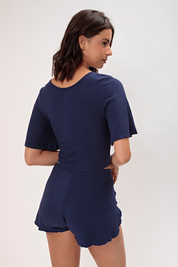 Pijama blusa transpassada e short transpassado canelado de viscose com elastano