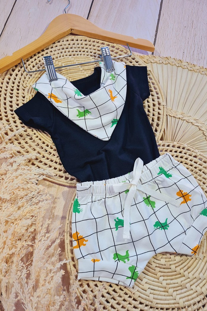 Body MC Preto + Shorts + Bandana