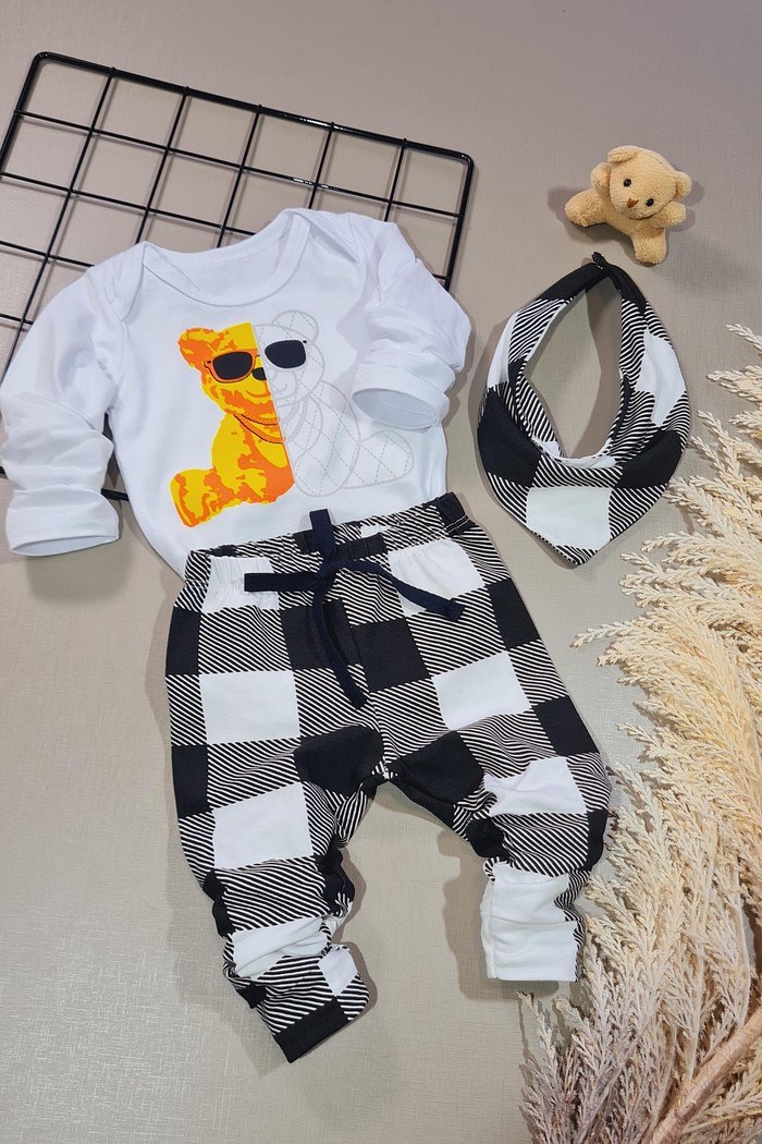Body Ursinho Laranja + Calça Xadrez + Bandana