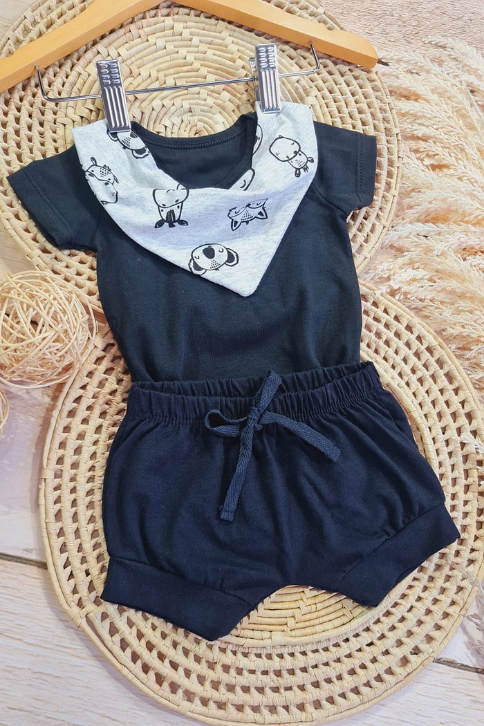 Body MC Preto + Shorts Preto + Bandana