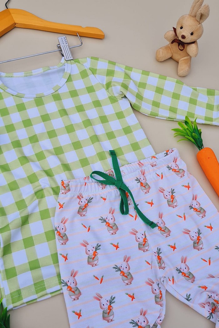 Camiseta Xadrez  Verde + Calça Estampada