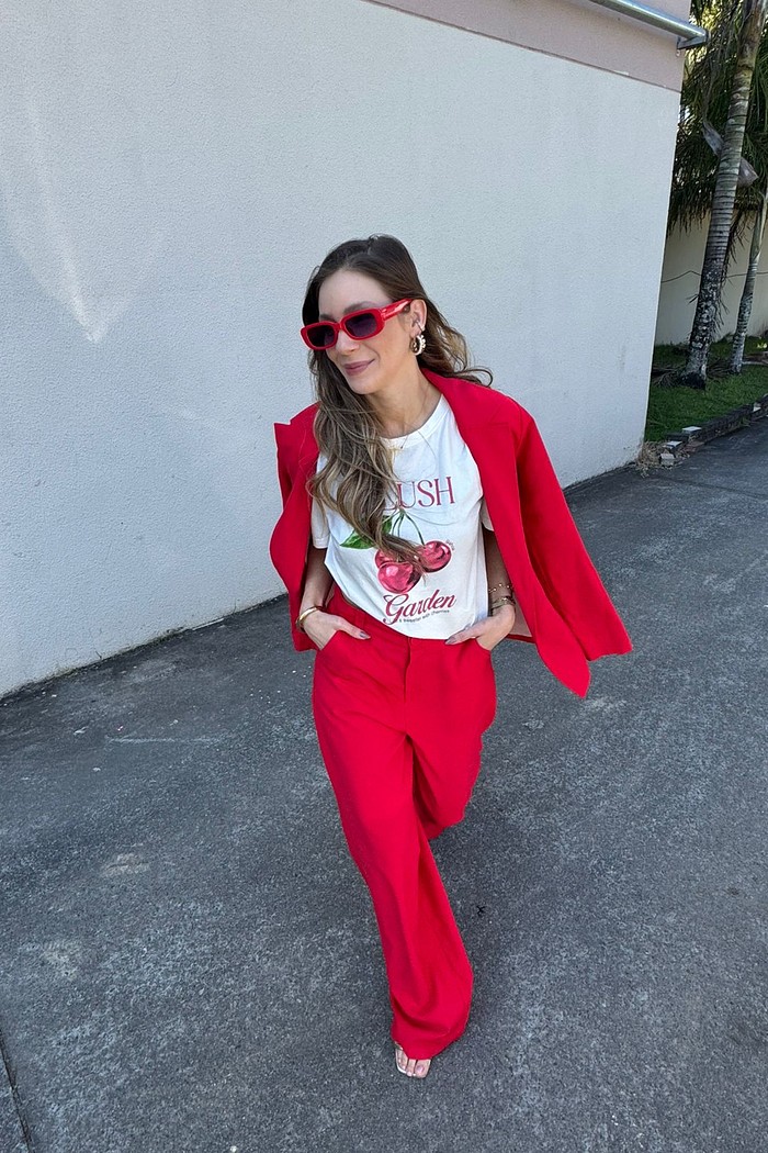 CAMISETA T-SHIRT OVER CEREJA