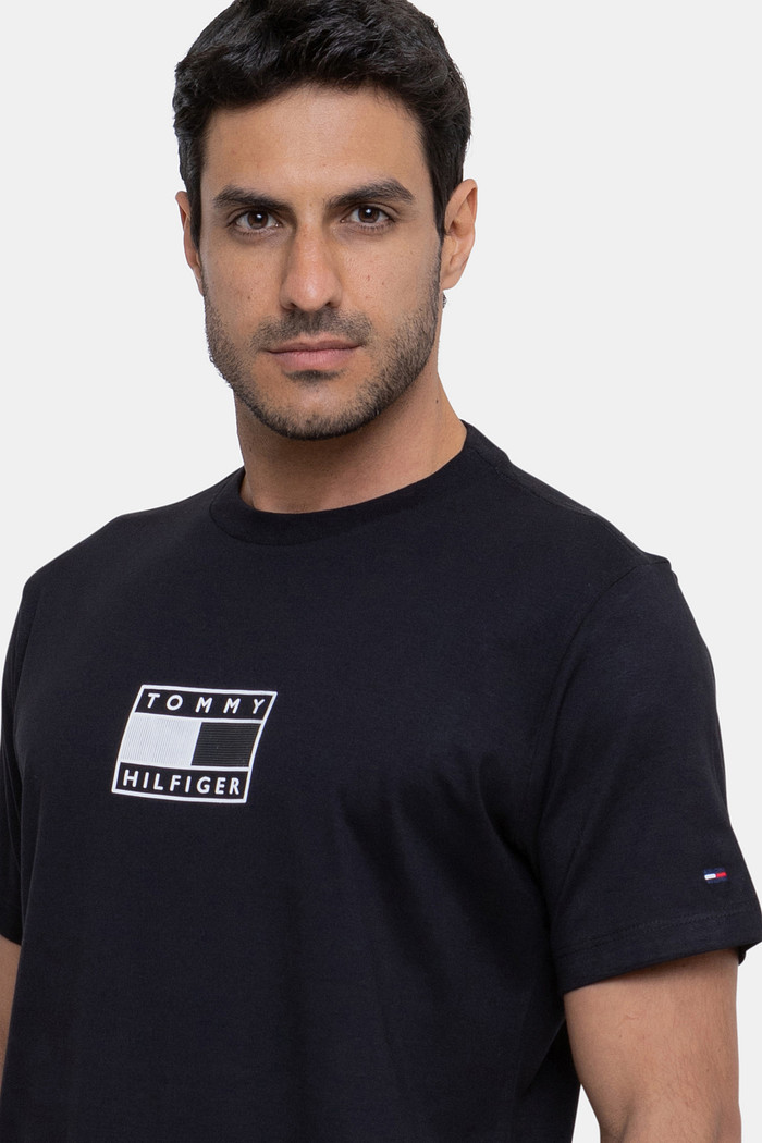 Camiseta Tommy Hilfiger Masculina White Flag Preta